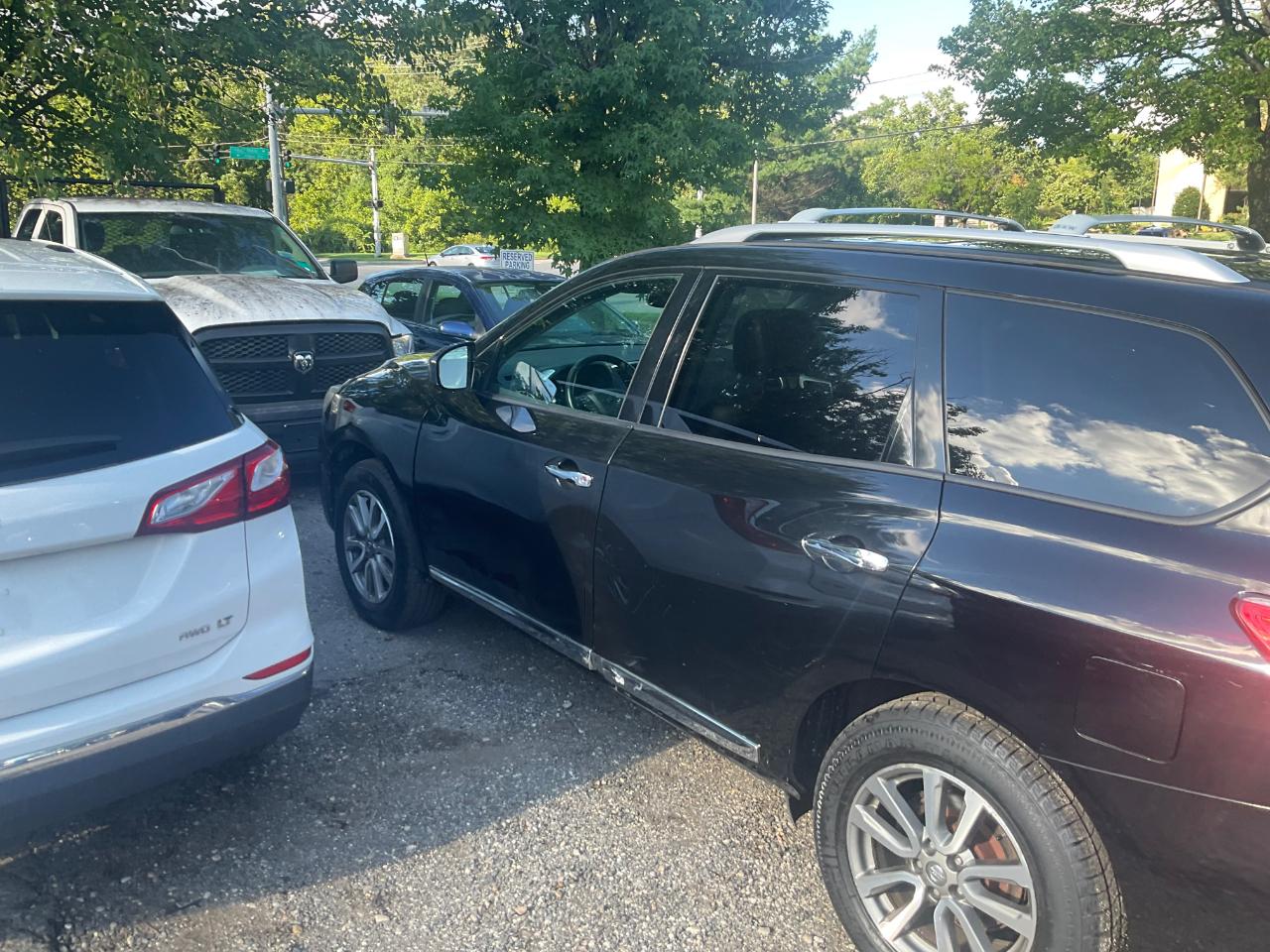 Nissan Pathfinder 4WD 4dr SL 2013