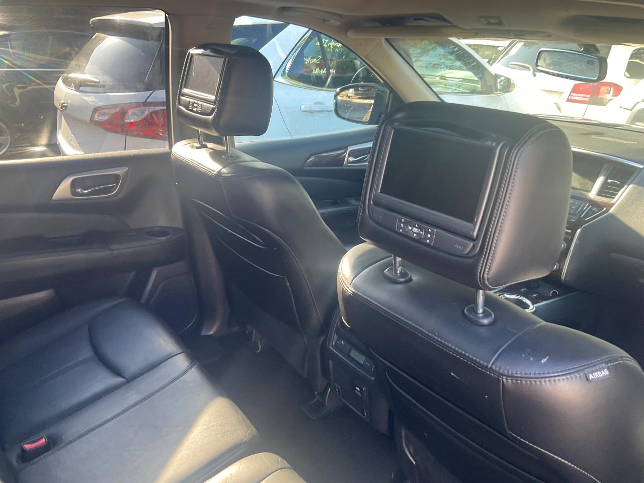 Nissan Pathfinder 4WD 4dr SL 2013