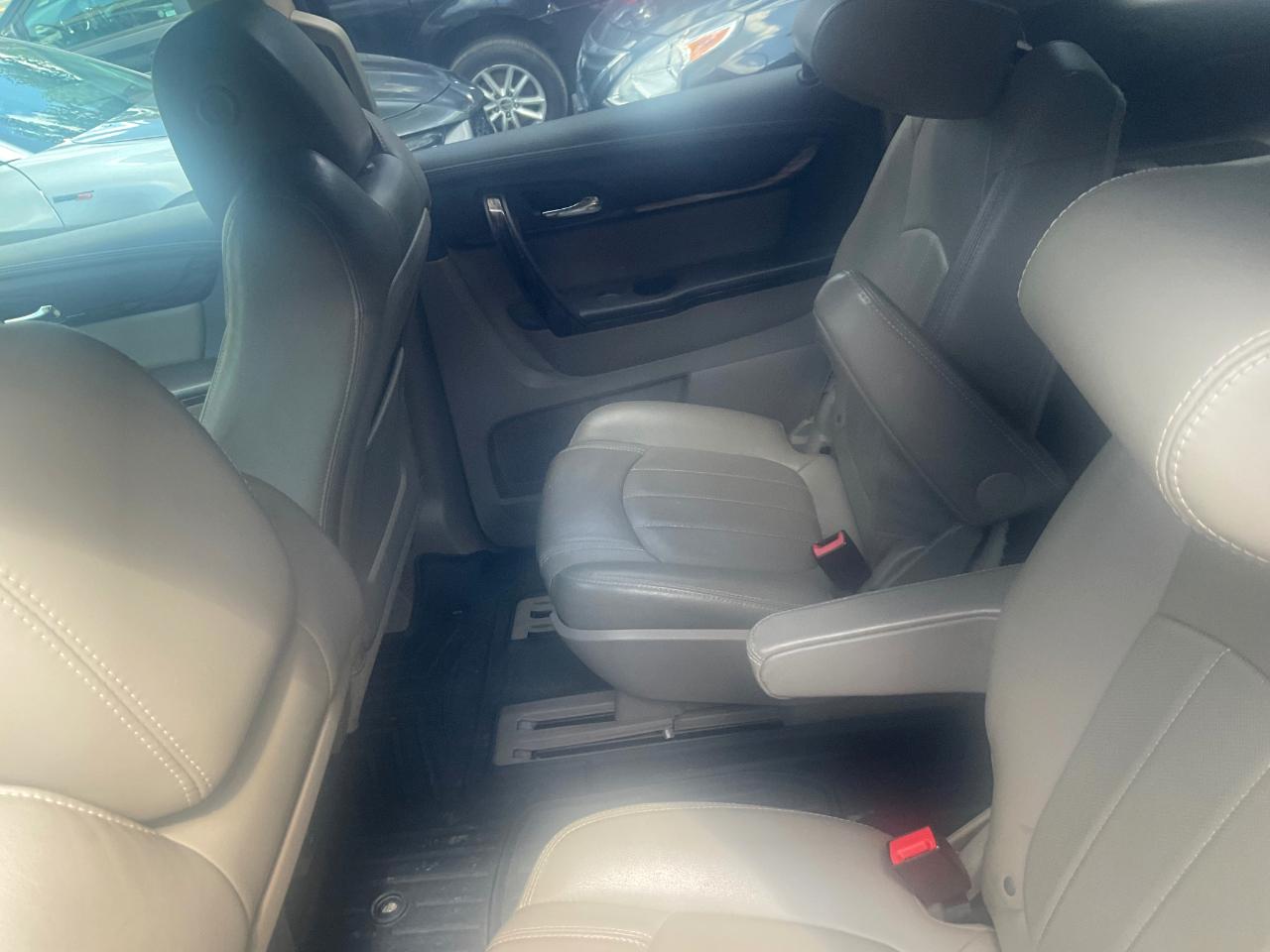 GMC Acadia AWD 4dr Denali 2015