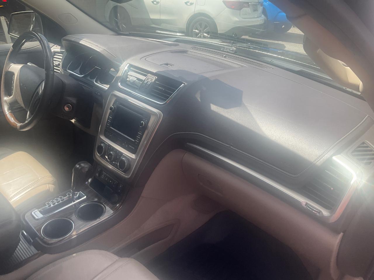 GMC Acadia AWD 4dr Denali 2015