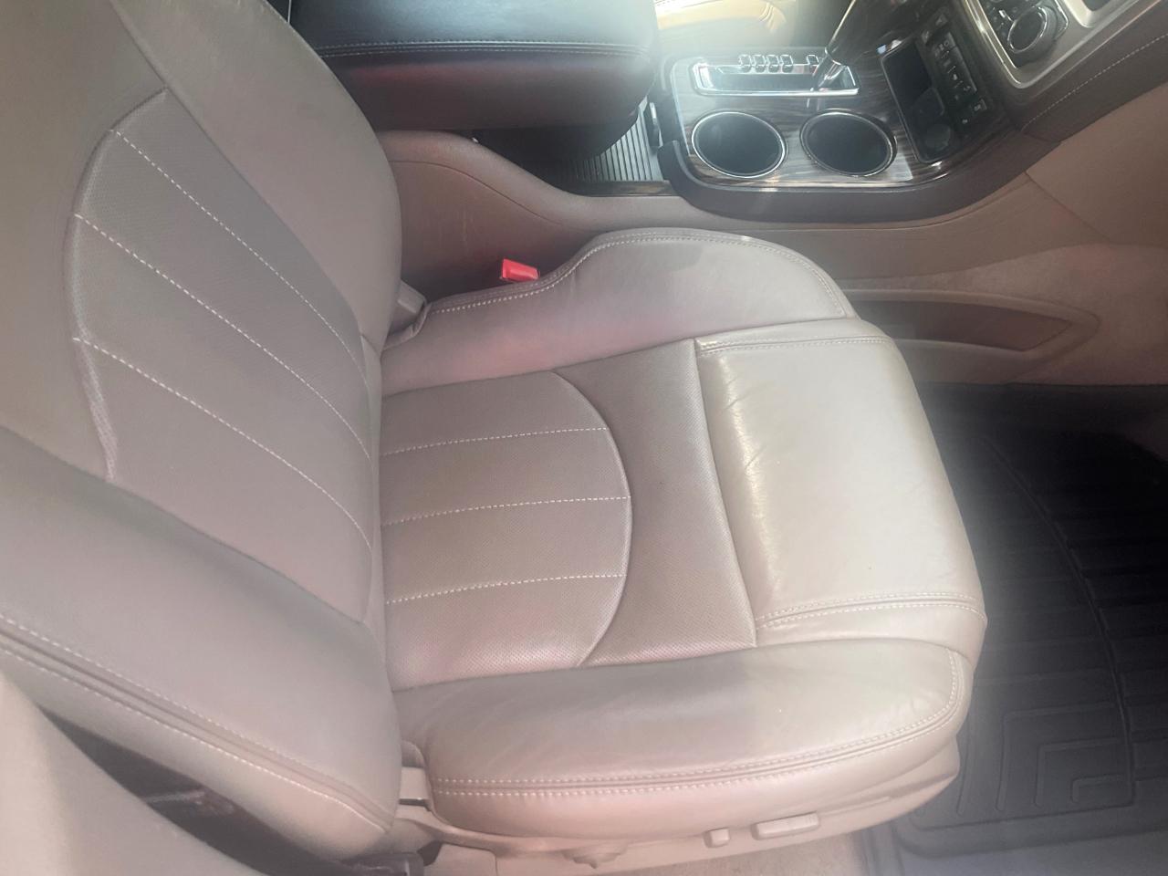 GMC Acadia AWD 4dr Denali 2015