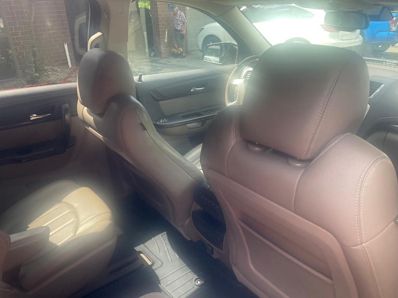 GMC Acadia AWD 4dr Denali 2015