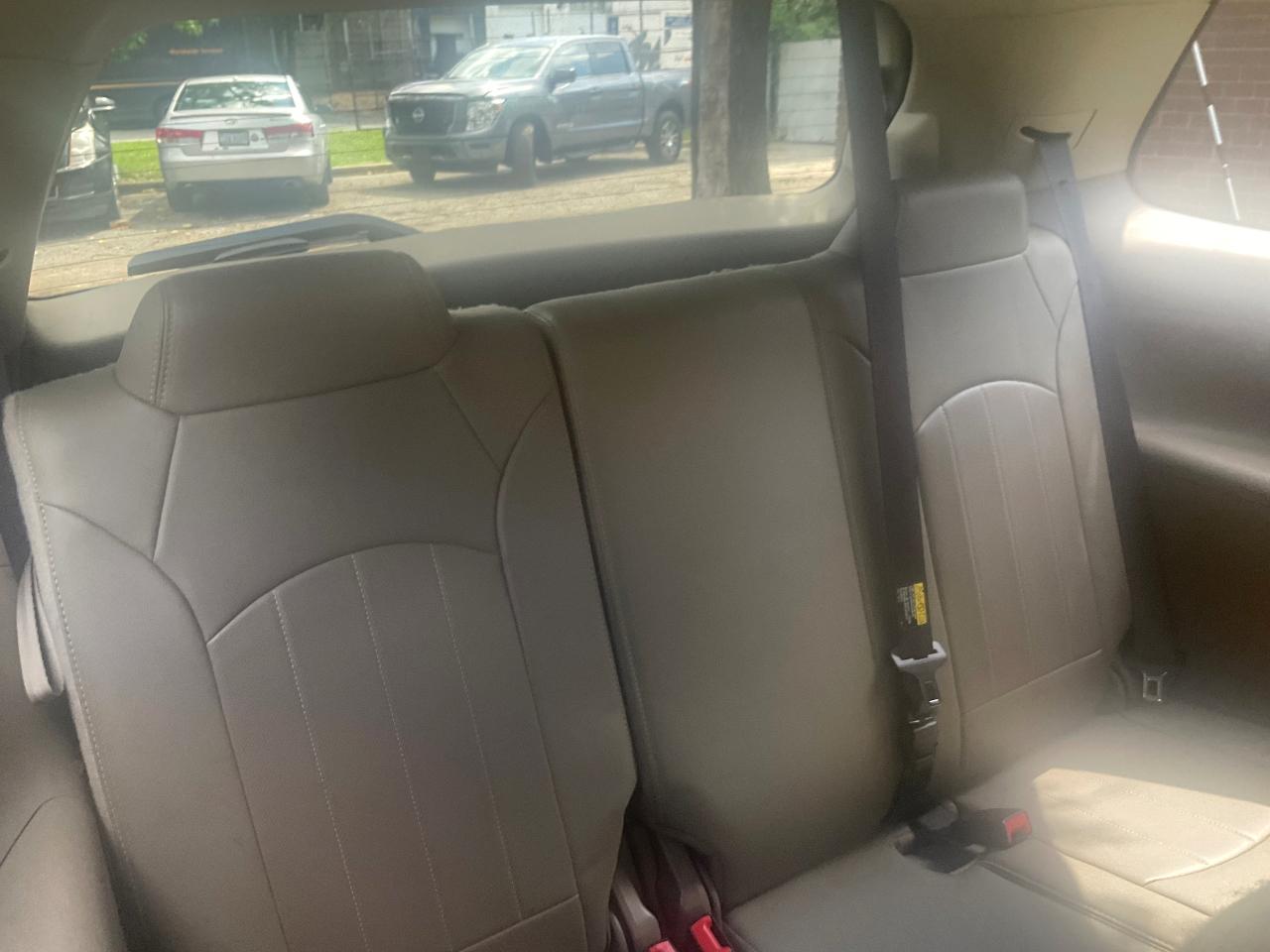 GMC Acadia AWD 4dr Denali 2015