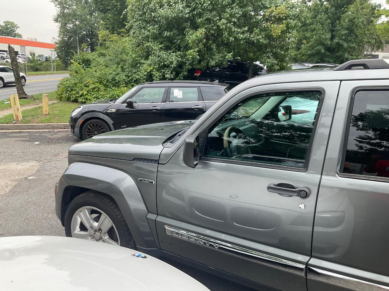 Jeep Liberty 4WD 4dr Limited Jet 2012
