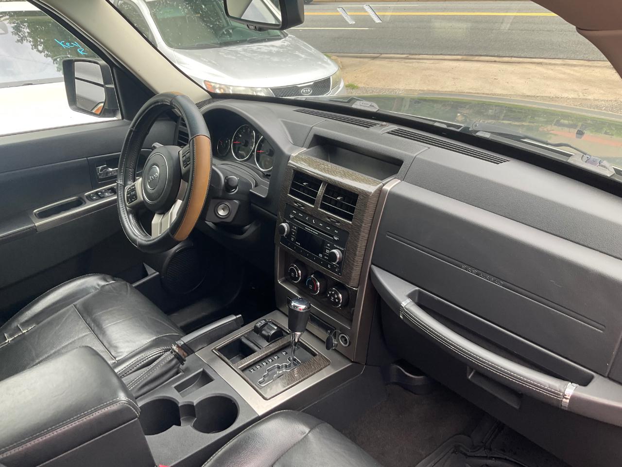 Jeep Liberty 4WD 4dr Limited Jet 2012