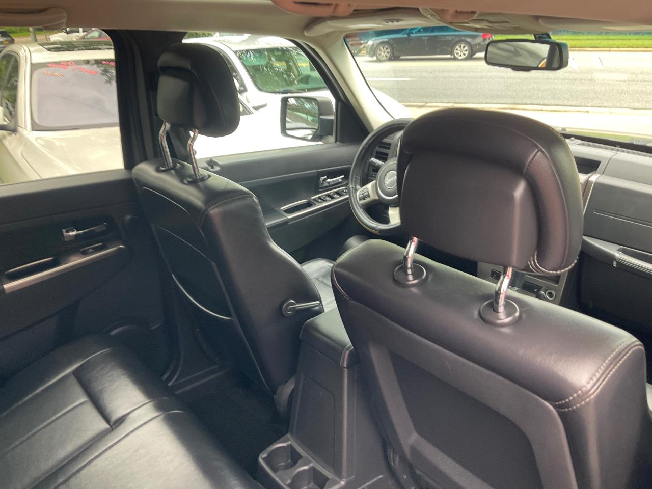 Jeep Liberty 4WD 4dr Limited Jet 2012