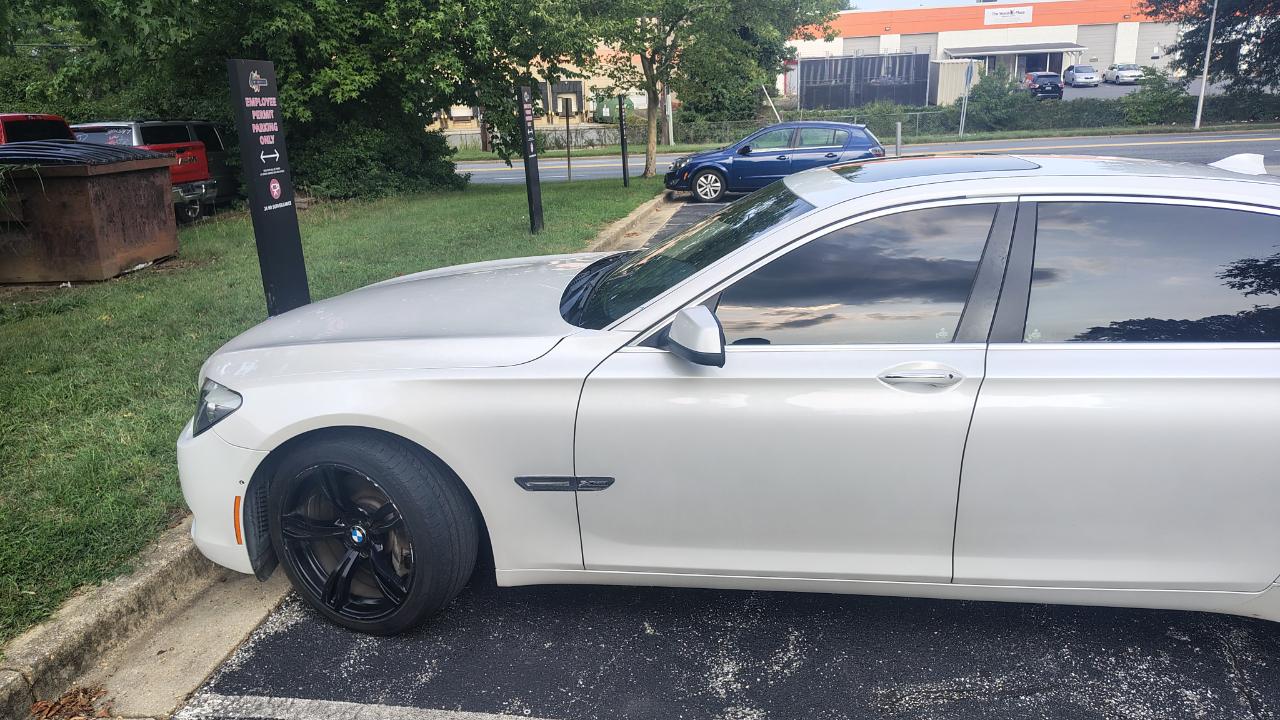 BMW 7 Series 4dr Sdn ALPINA B7 LWB xDrive AWD 2012