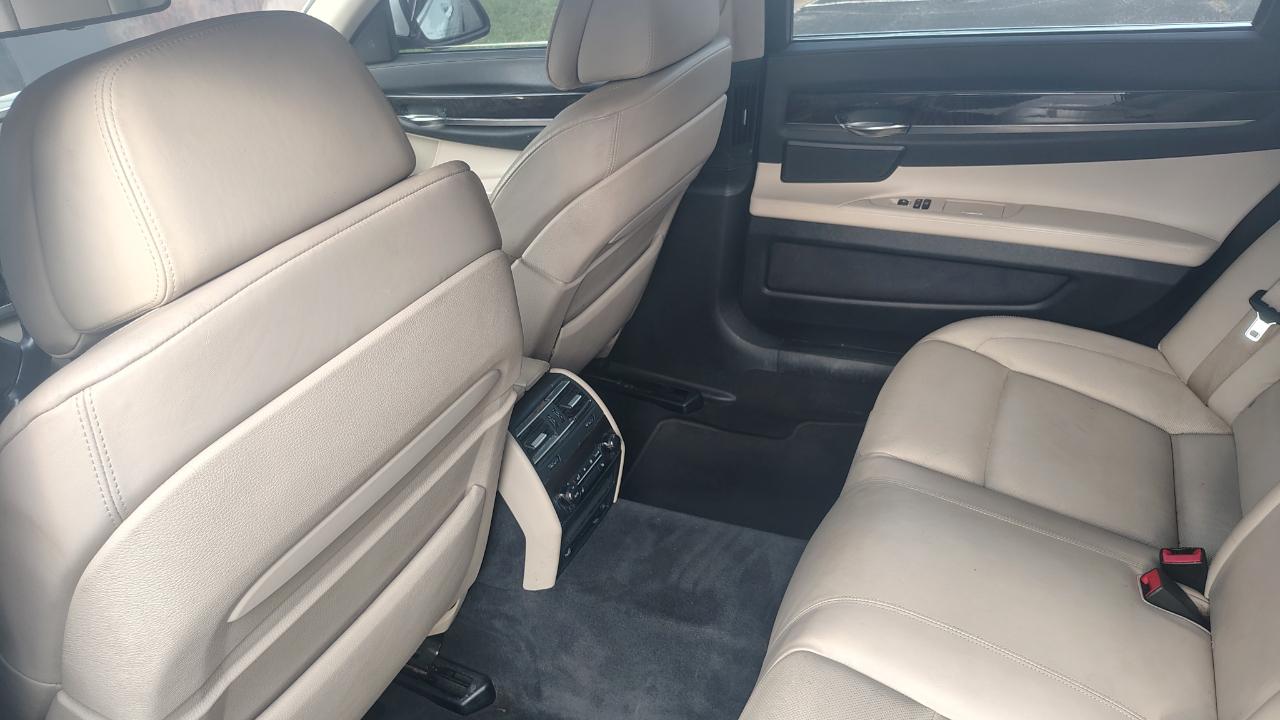 BMW 7 Series 4dr Sdn ALPINA B7 LWB xDrive AWD 2012