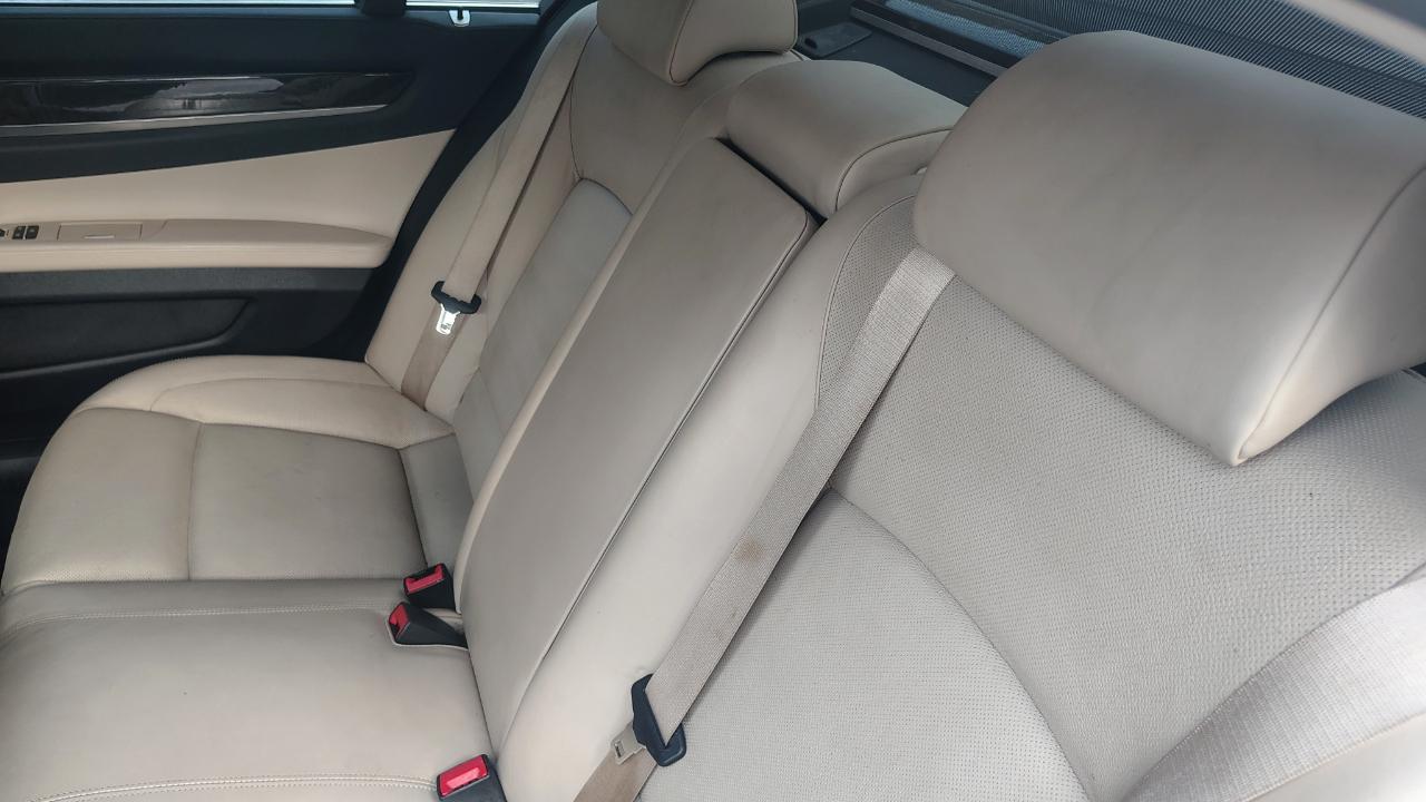 BMW 7 Series 4dr Sdn ALPINA B7 LWB xDrive AWD 2012