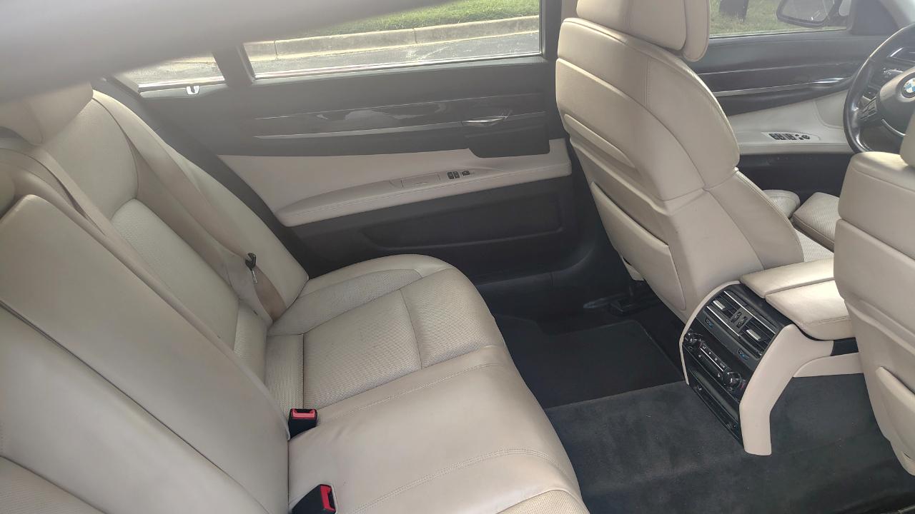 BMW 7 Series 4dr Sdn ALPINA B7 LWB xDrive AWD 2012