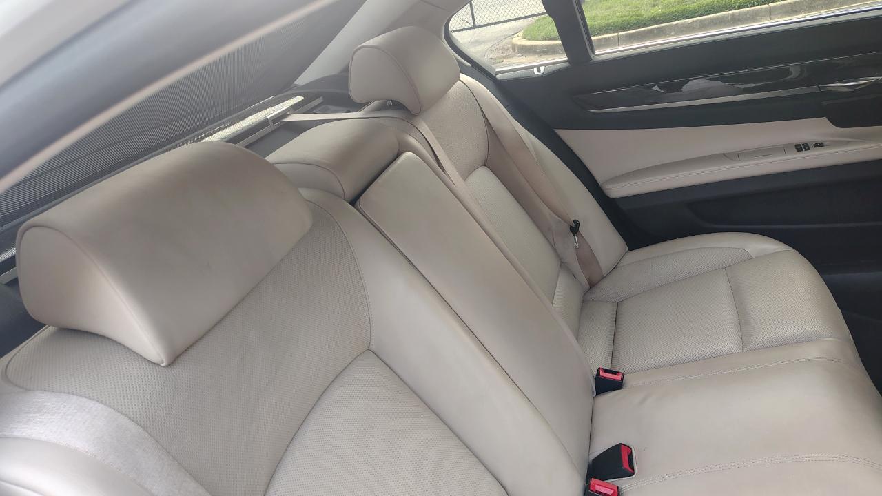 BMW 7 Series 4dr Sdn ALPINA B7 LWB xDrive AWD 2012