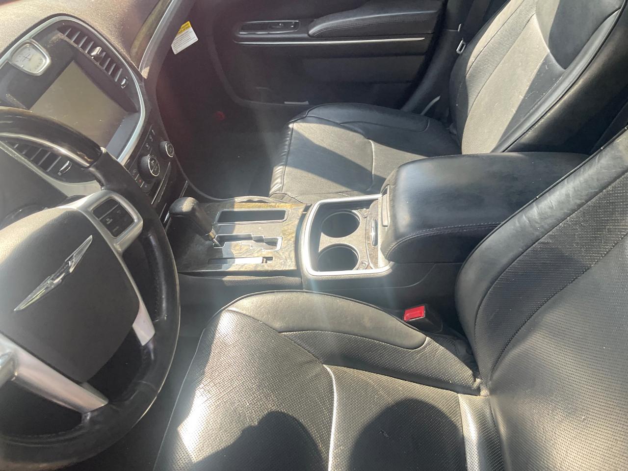 Chrysler 300 4dr Sdn 300C RWD 2014