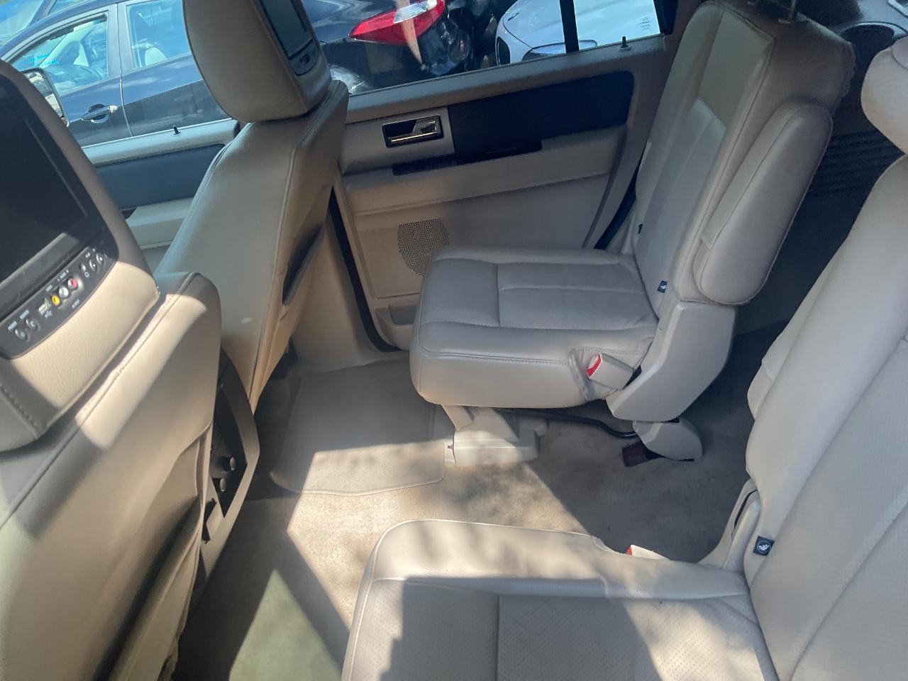 Ford Expedition 4WD 4dr King Ranch 2014