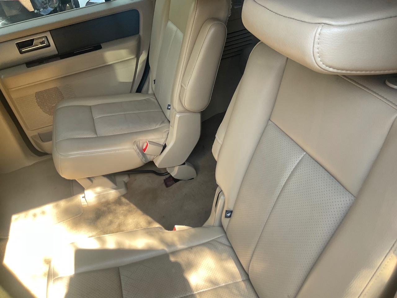 Ford Expedition 4WD 4dr King Ranch 2014