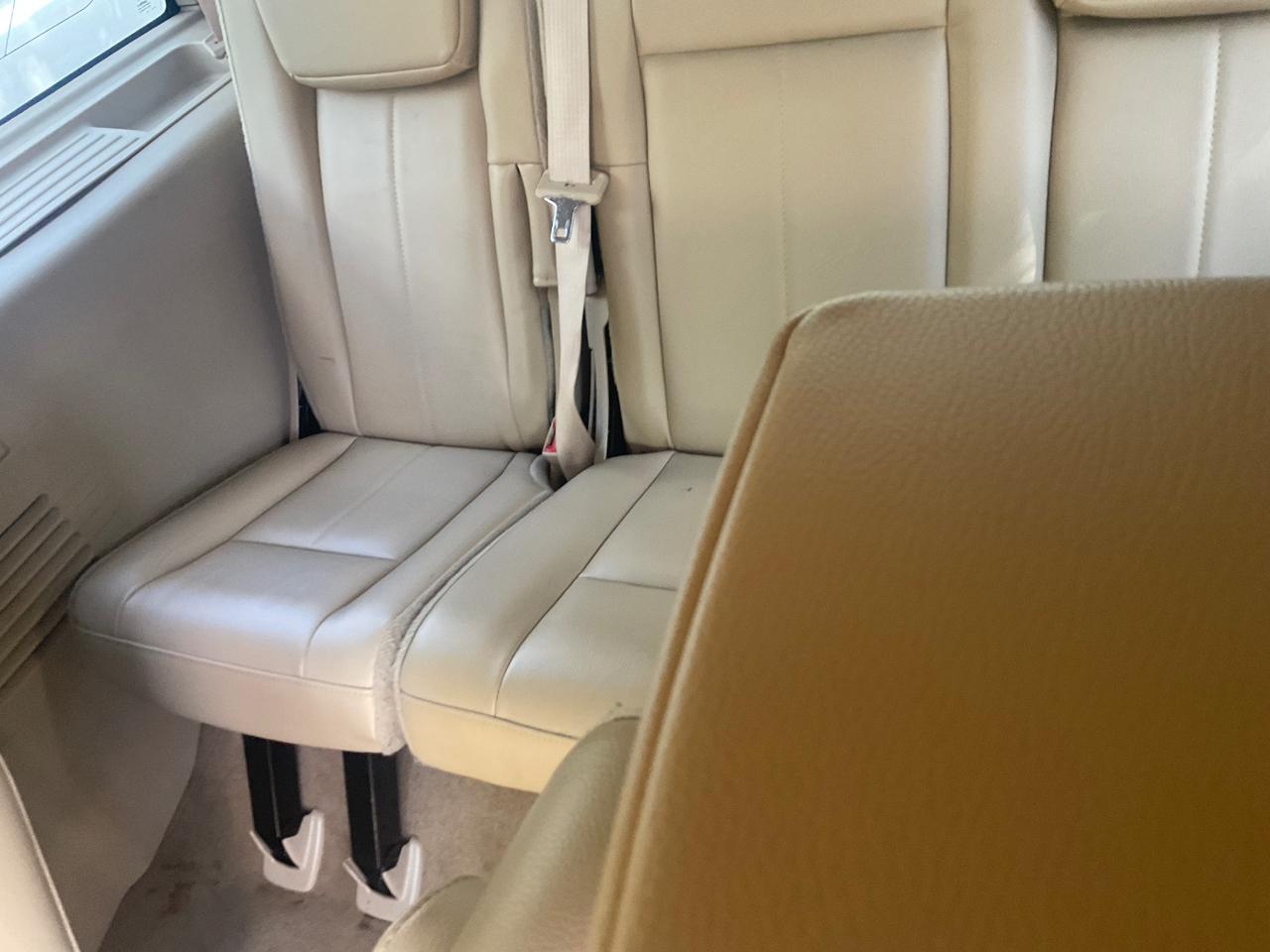 Ford Expedition 4WD 4dr King Ranch 2014