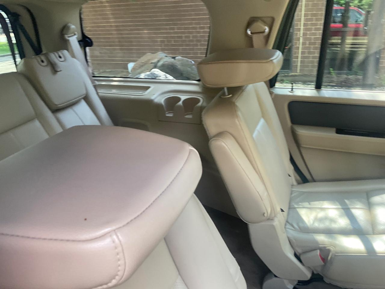 Ford Expedition 4WD 4dr King Ranch 2014