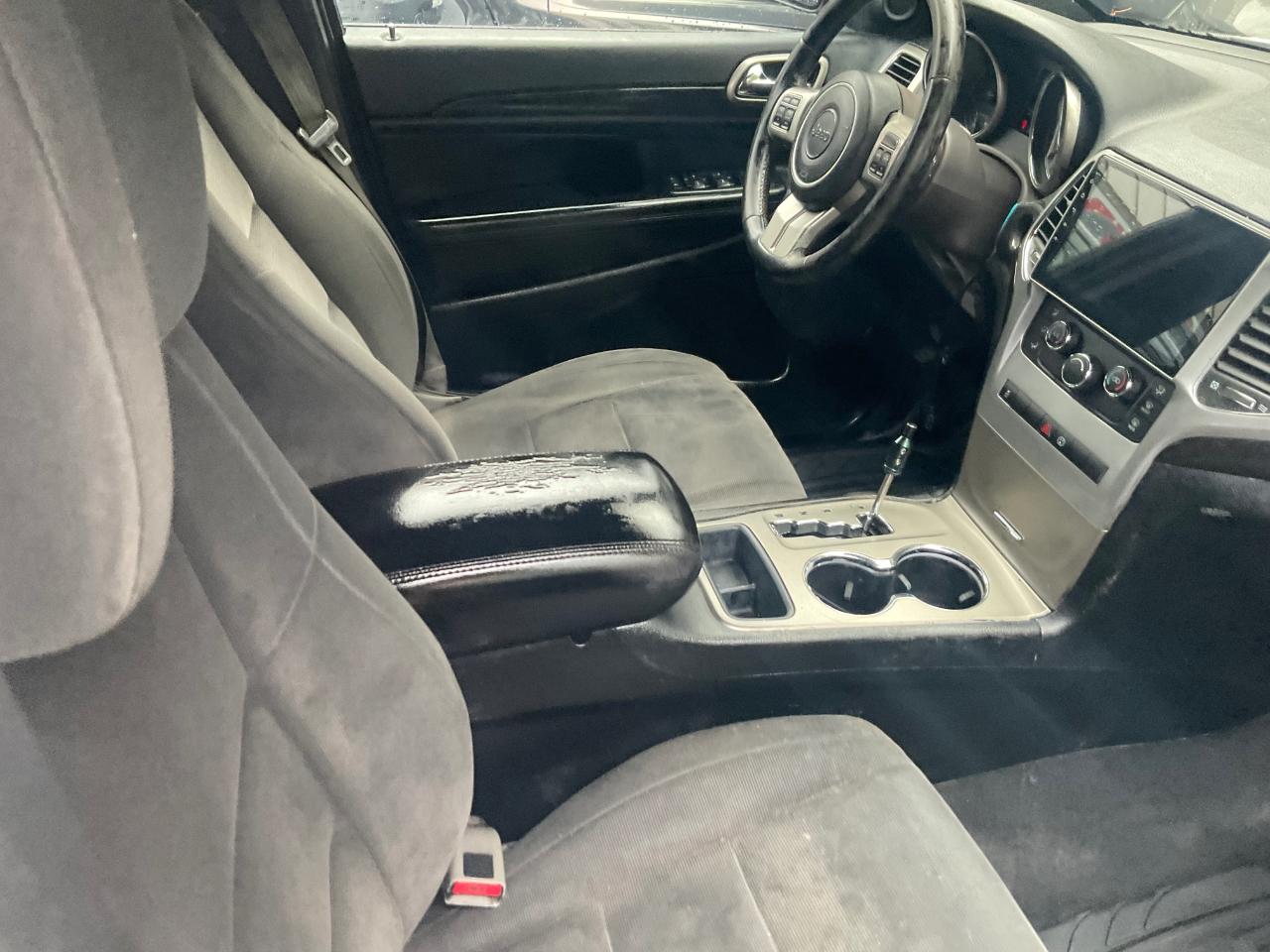Jeep Grand Cherokee 4WD 4dr Laredo 2013