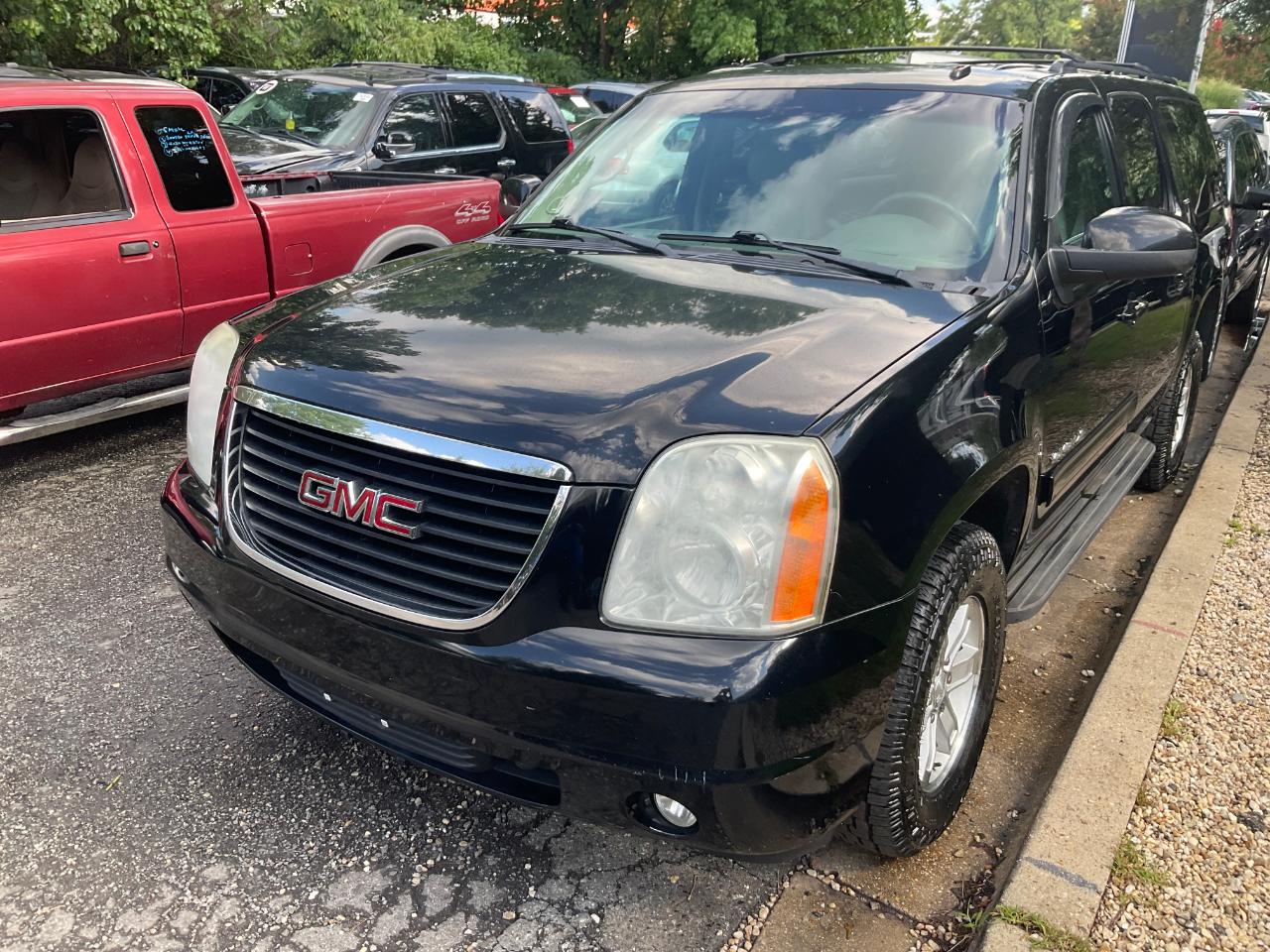 GMC Yukon XL 4WD 4dr 1500 SLT 2012