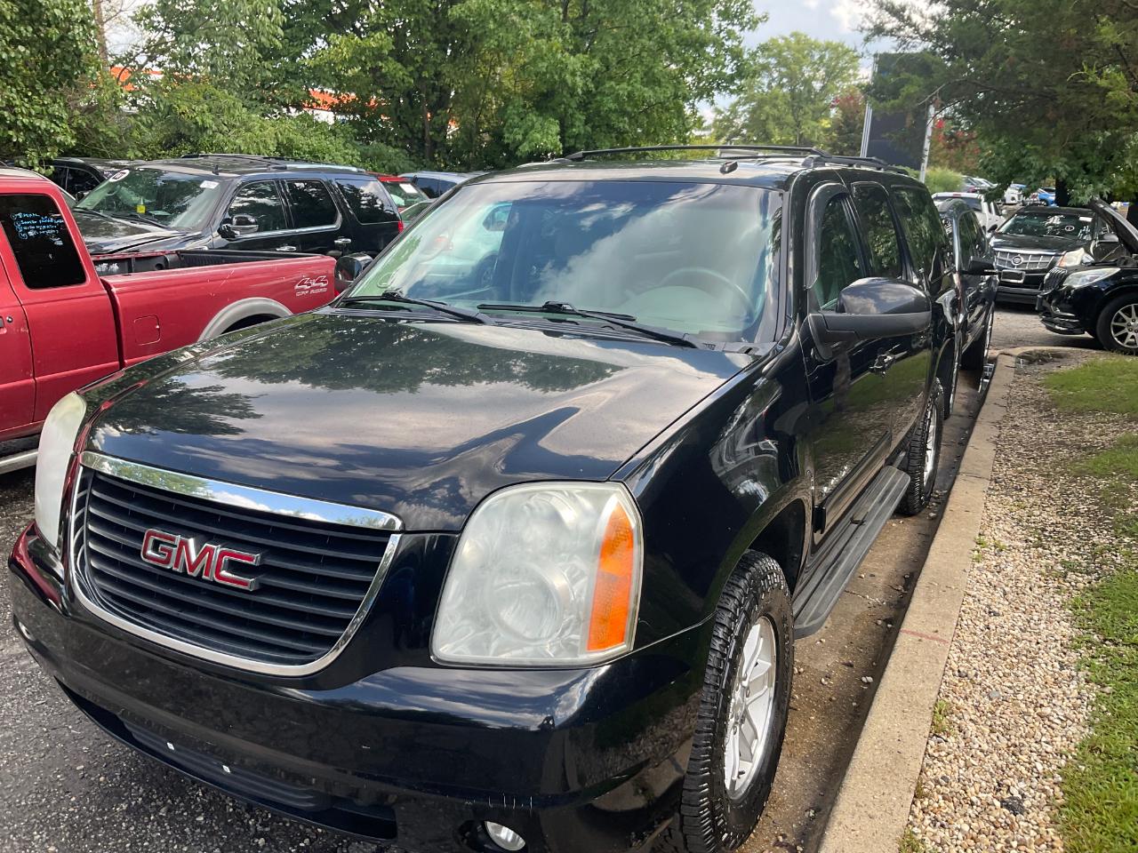 GMC Yukon XL 4WD 4dr 1500 SLT 2012