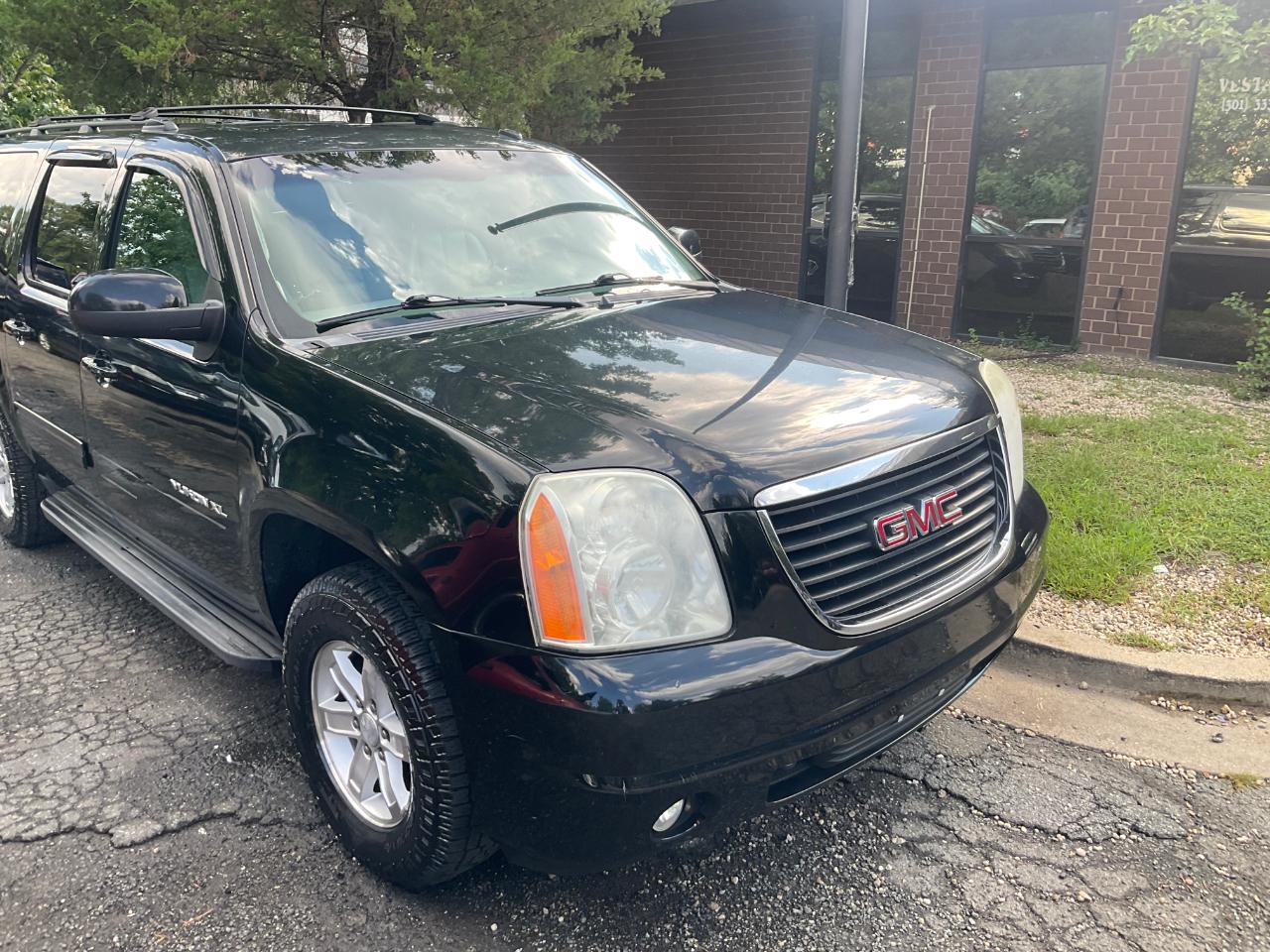 GMC Yukon XL 4WD 4dr 1500 SLT 2012