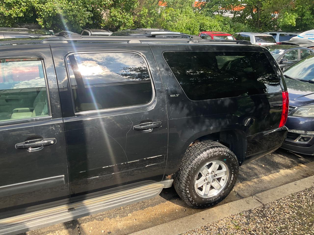GMC Yukon XL 4WD 4dr 1500 SLT 2012