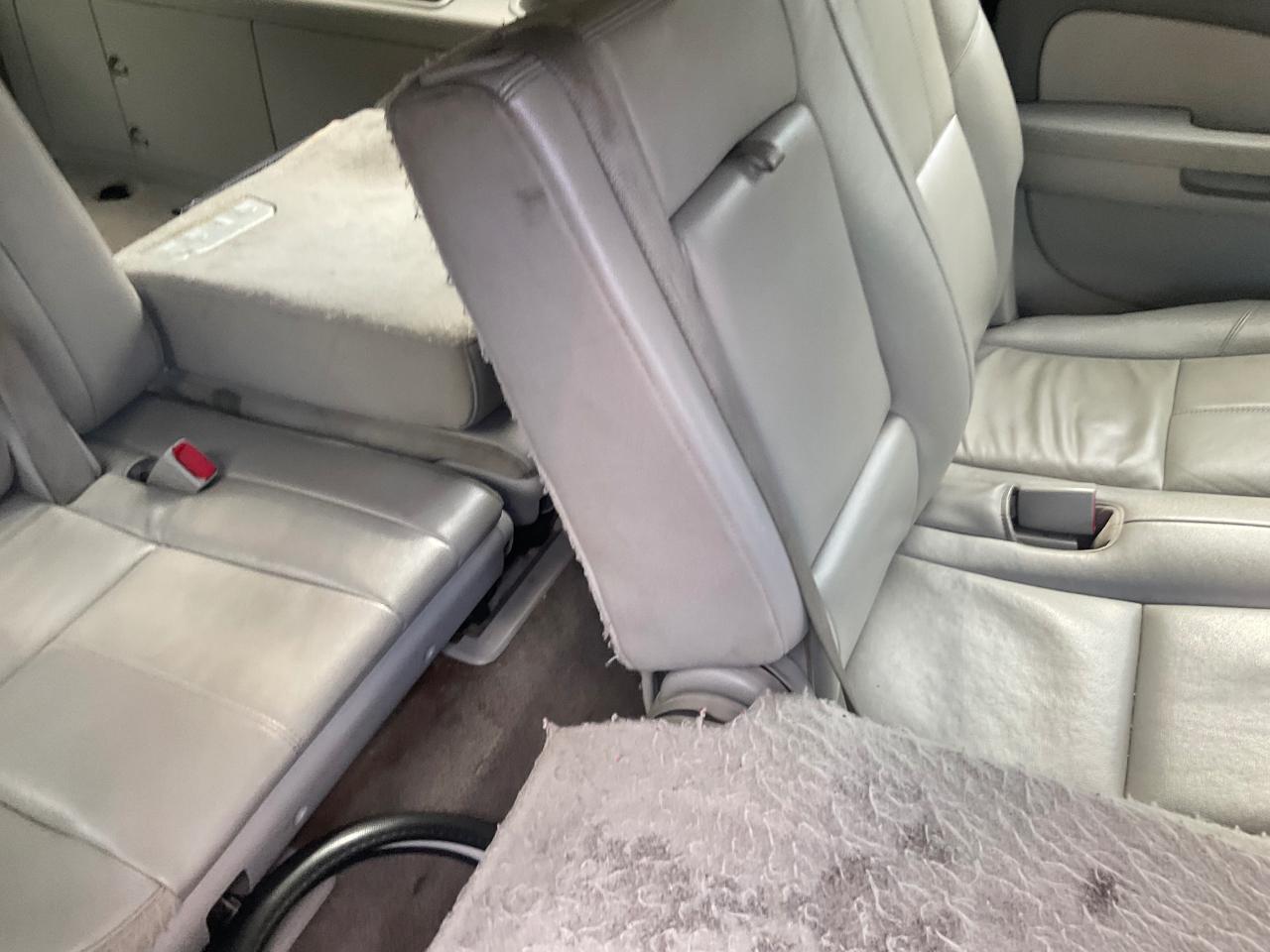 GMC Yukon XL 4WD 4dr 1500 SLT 2012