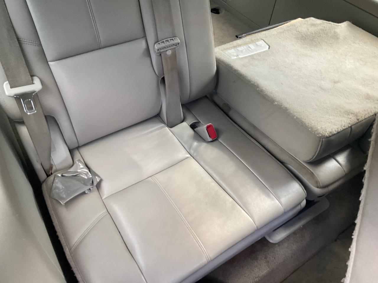 GMC Yukon XL 4WD 4dr 1500 SLT 2012