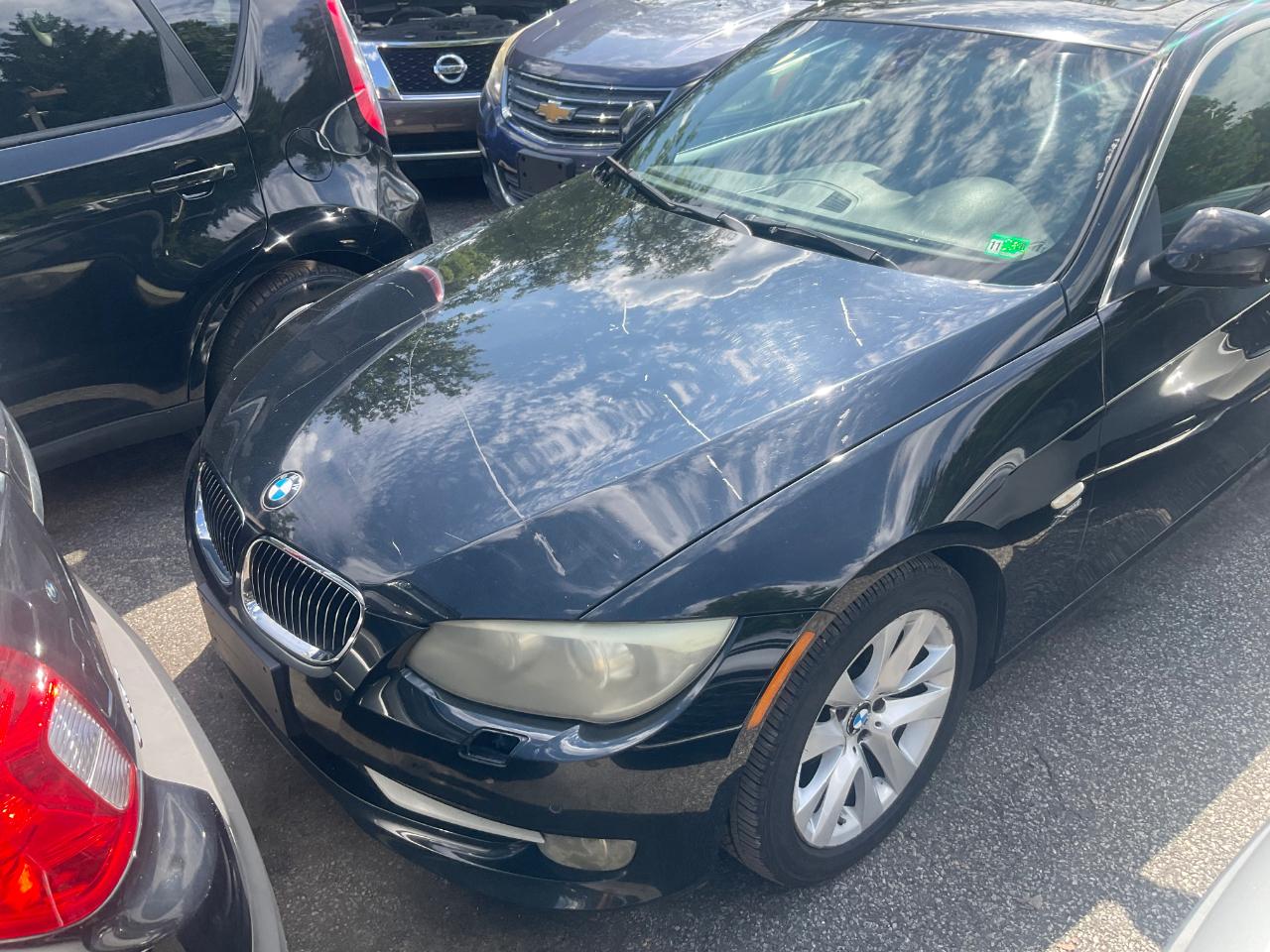 BMW 3 Series 2dr Cpe 328i xDrive AWD 2011