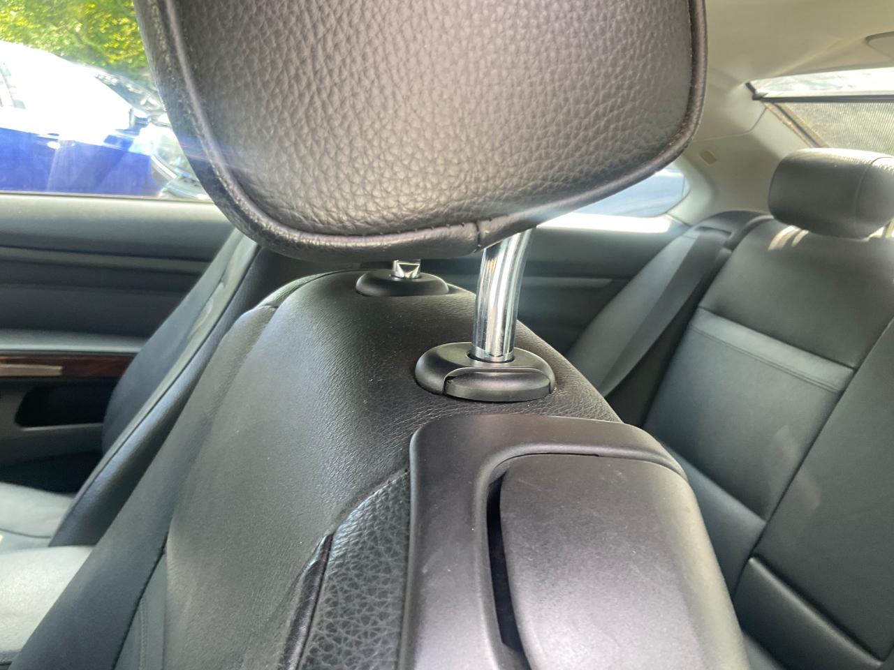 BMW 3 Series 2dr Cpe 328i xDrive AWD 2011