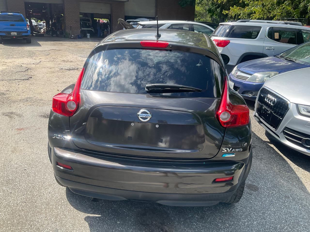 Nissan Juke 5dr Wgn CVT SV AWD 2013