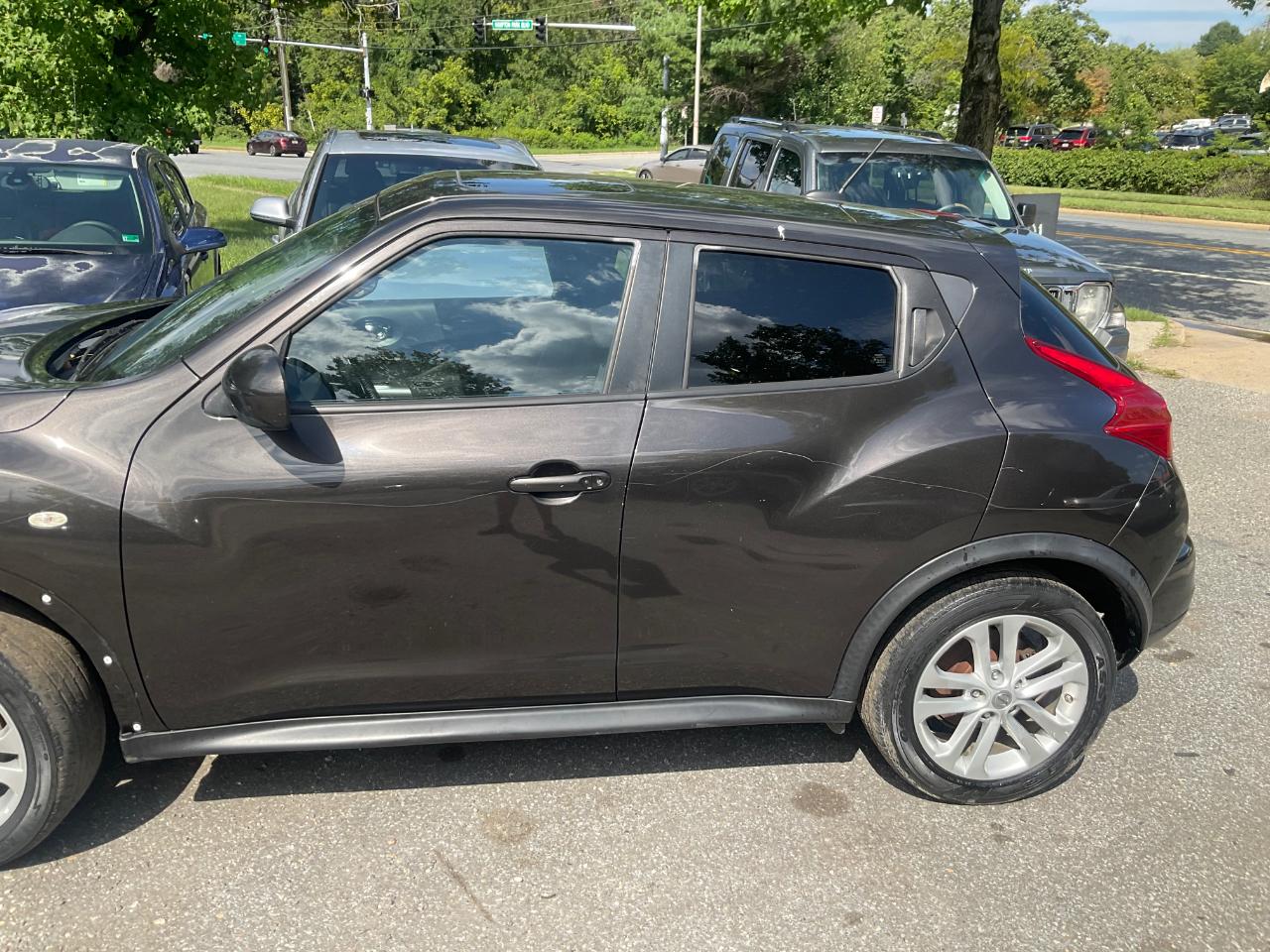Nissan Juke 5dr Wgn CVT SV AWD 2013
