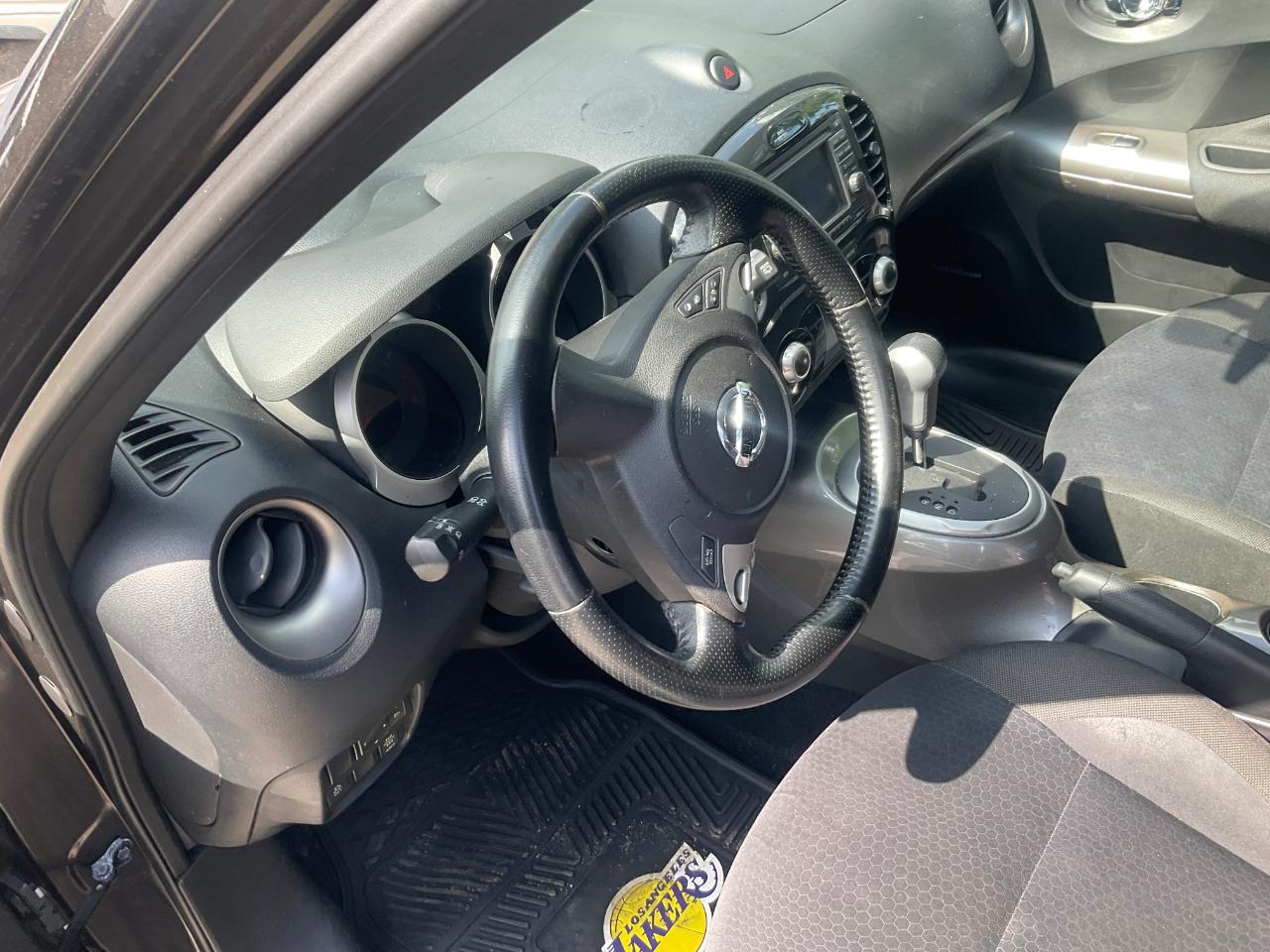 Nissan Juke 5dr Wgn CVT SV AWD 2013