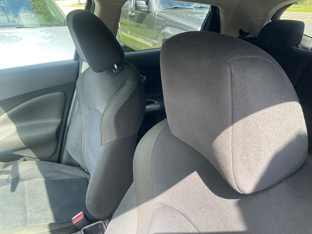 Nissan Juke 5dr Wgn CVT SV AWD 2013