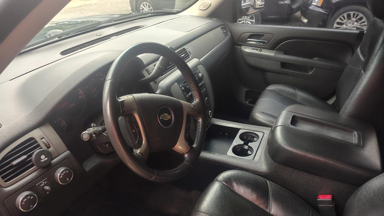 Chevrolet Tahoe 4WD 4dr 1500 LT 2011