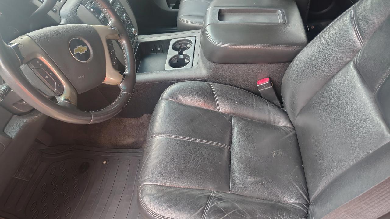 Chevrolet Tahoe 4WD 4dr 1500 LT 2011