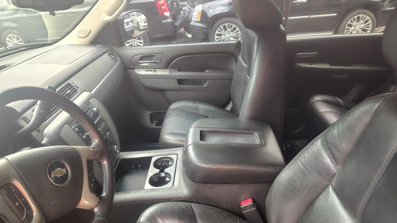 Chevrolet Tahoe 4WD 4dr 1500 LT 2011