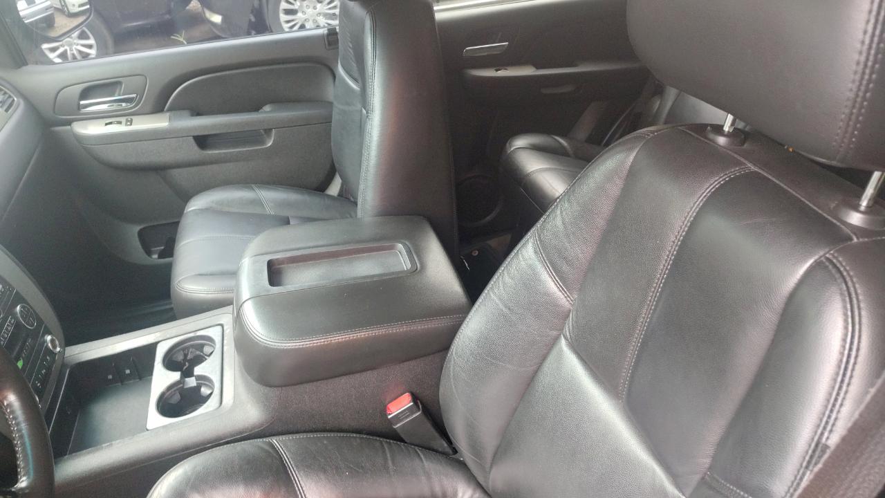 Chevrolet Tahoe 4WD 4dr 1500 LT 2011