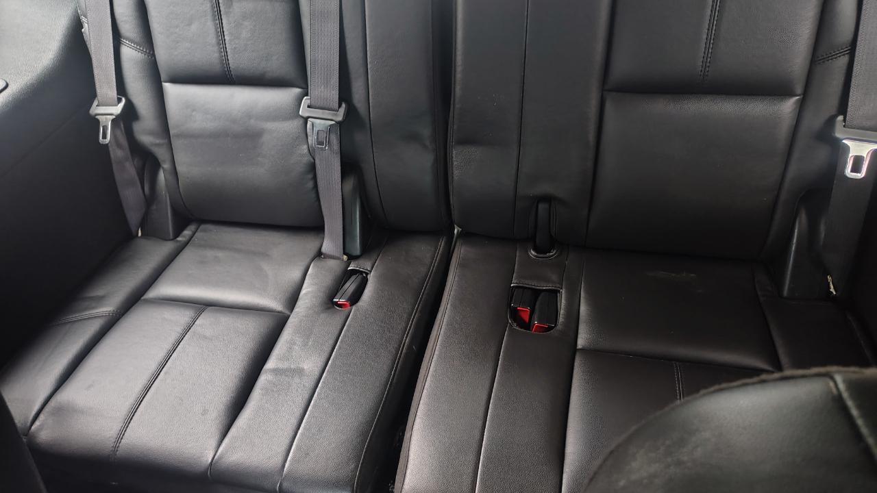 Chevrolet Tahoe 4WD 4dr 1500 LT 2011