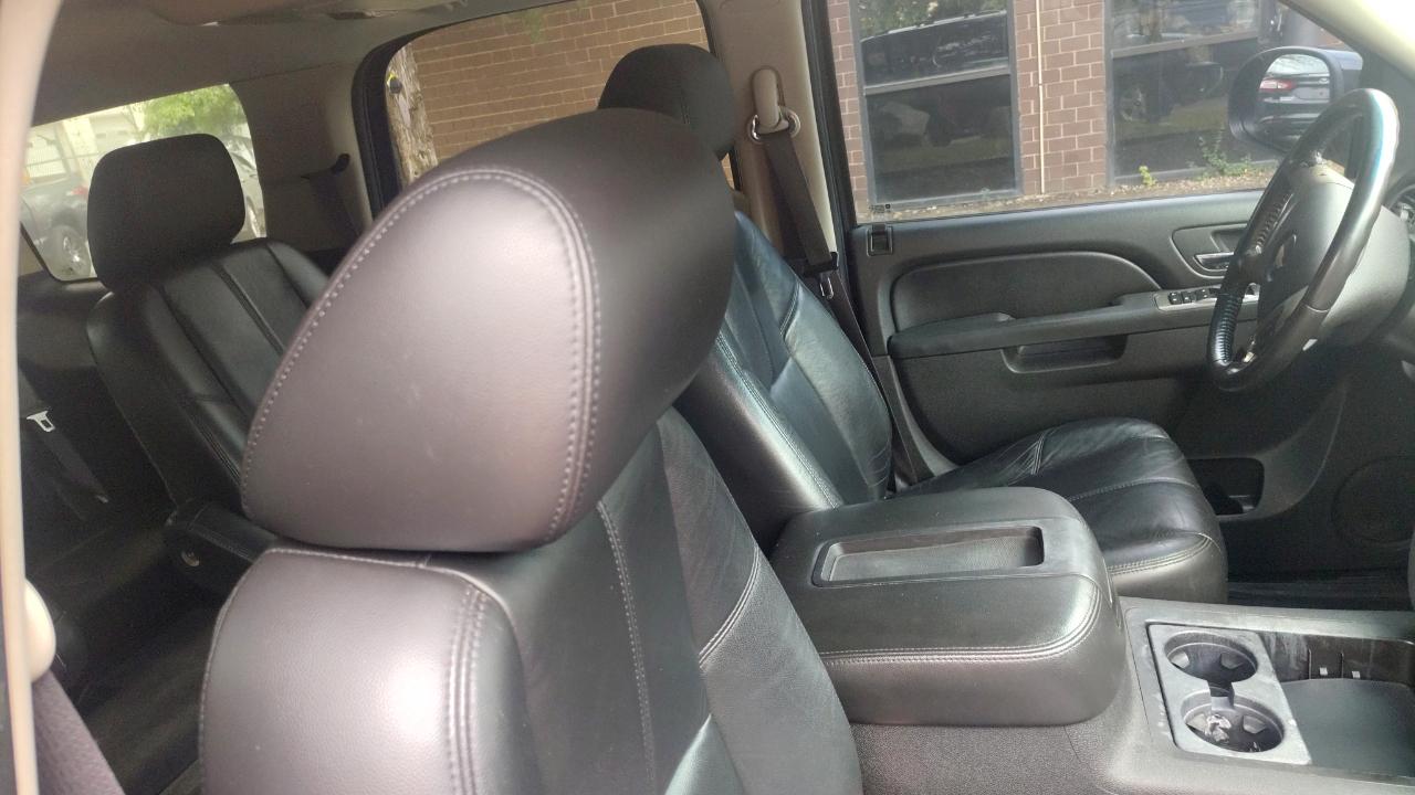 Chevrolet Tahoe 4WD 4dr 1500 LT 2011
