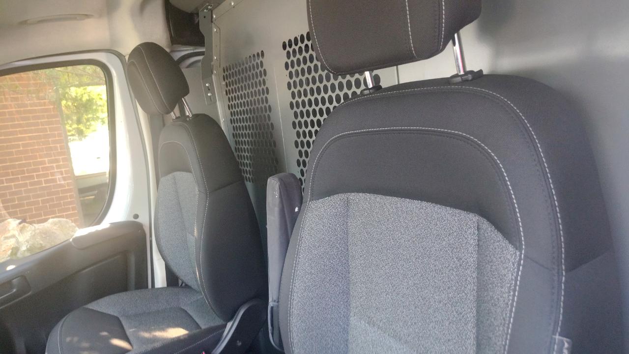 RAM ProMaster Cargo Van 1500 Low Roof 136" WB 2018