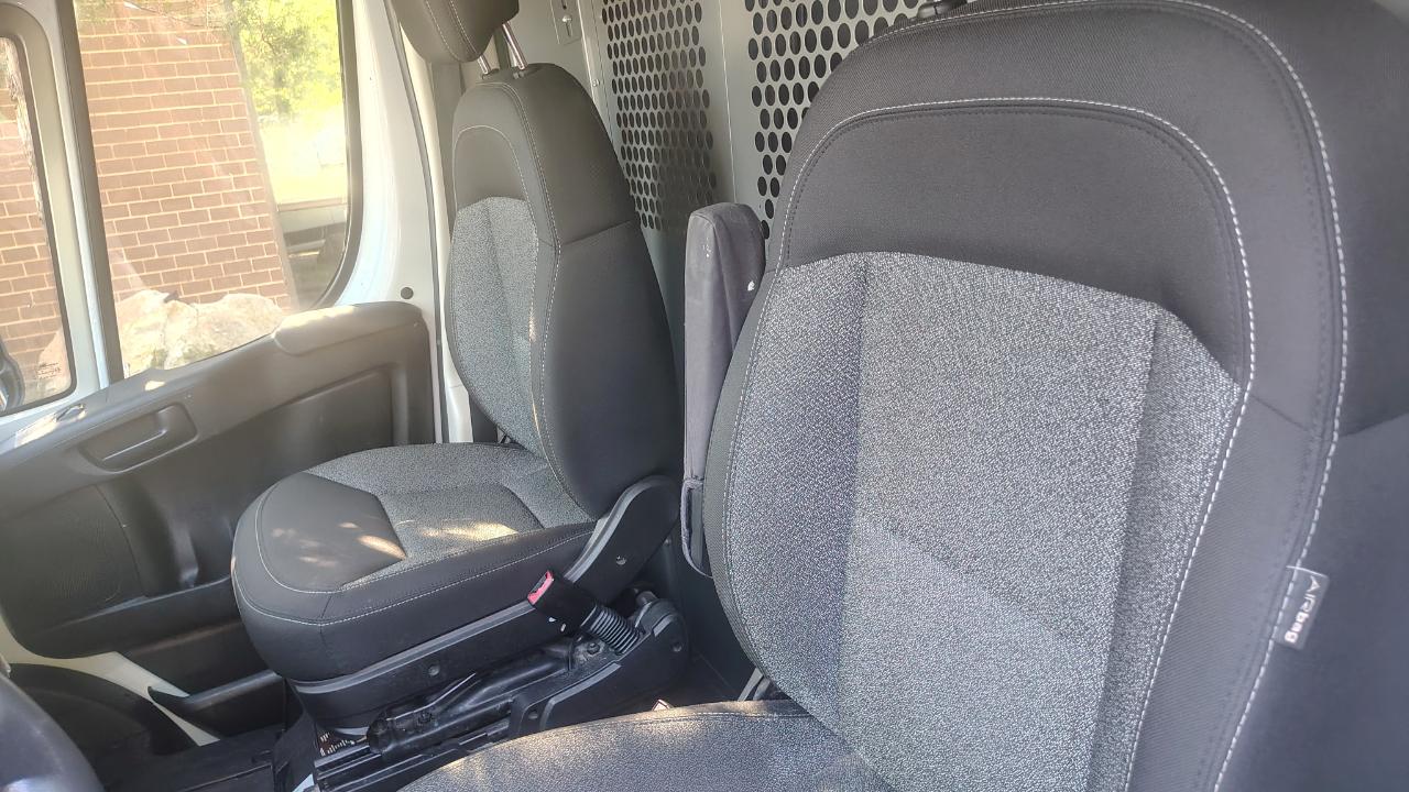 RAM ProMaster Cargo Van 1500 Low Roof 136" WB 2018