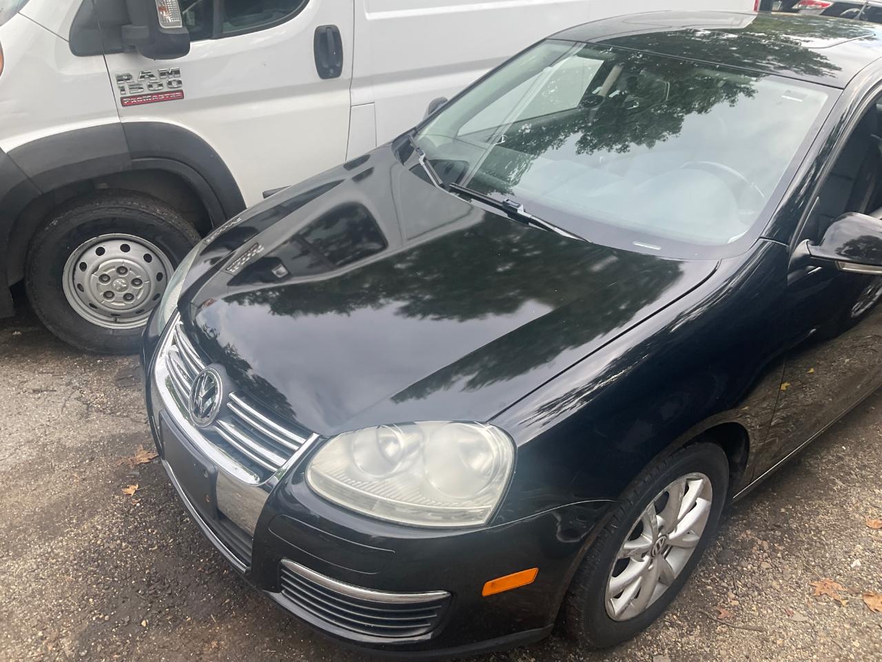 Volkswagen Jetta Sedan 4dr Auto Limited 2010