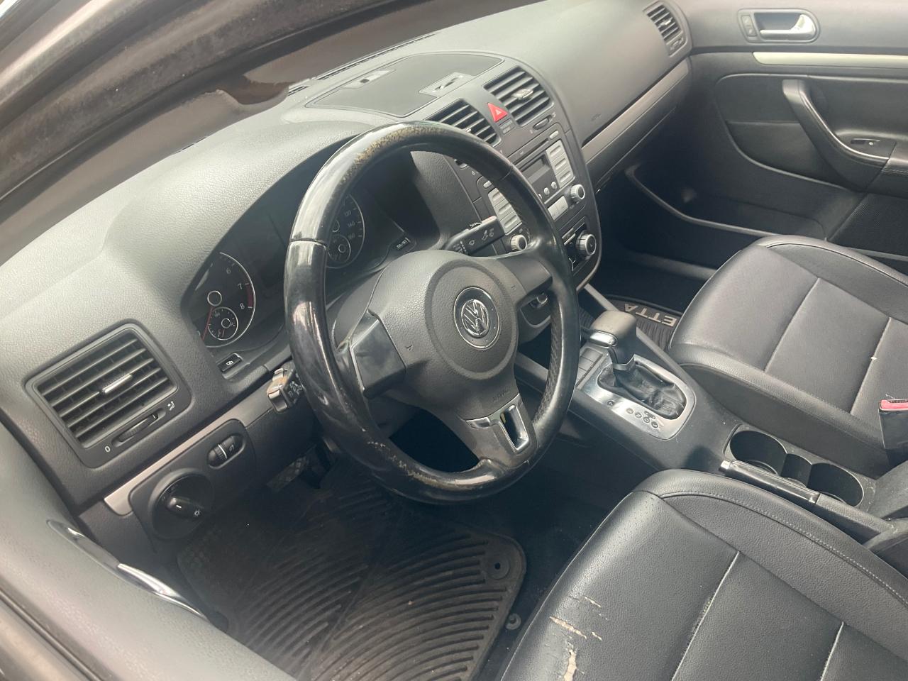 Volkswagen Jetta Sedan 4dr Auto Limited 2010