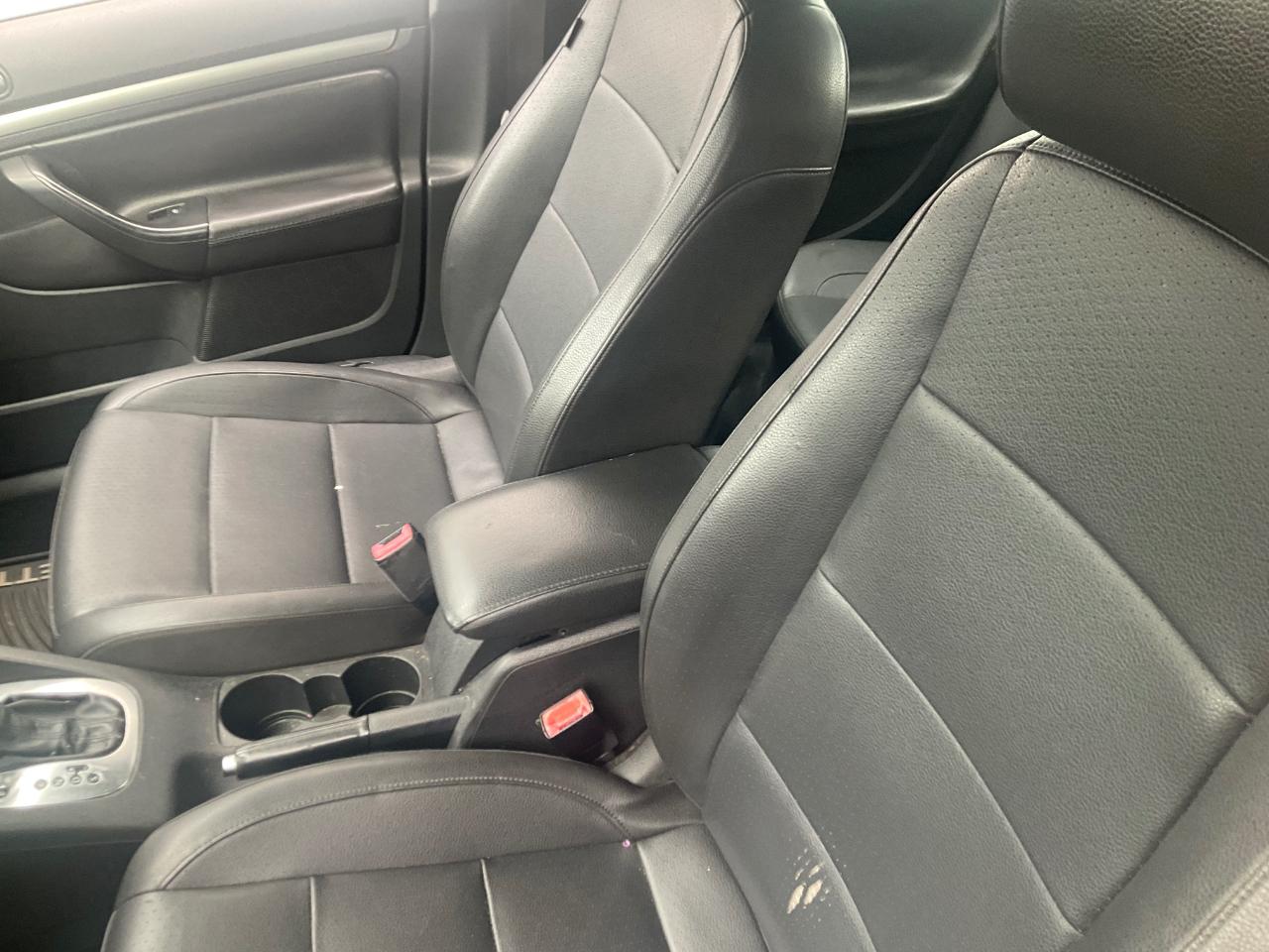 Volkswagen Jetta Sedan 4dr Auto Limited 2010