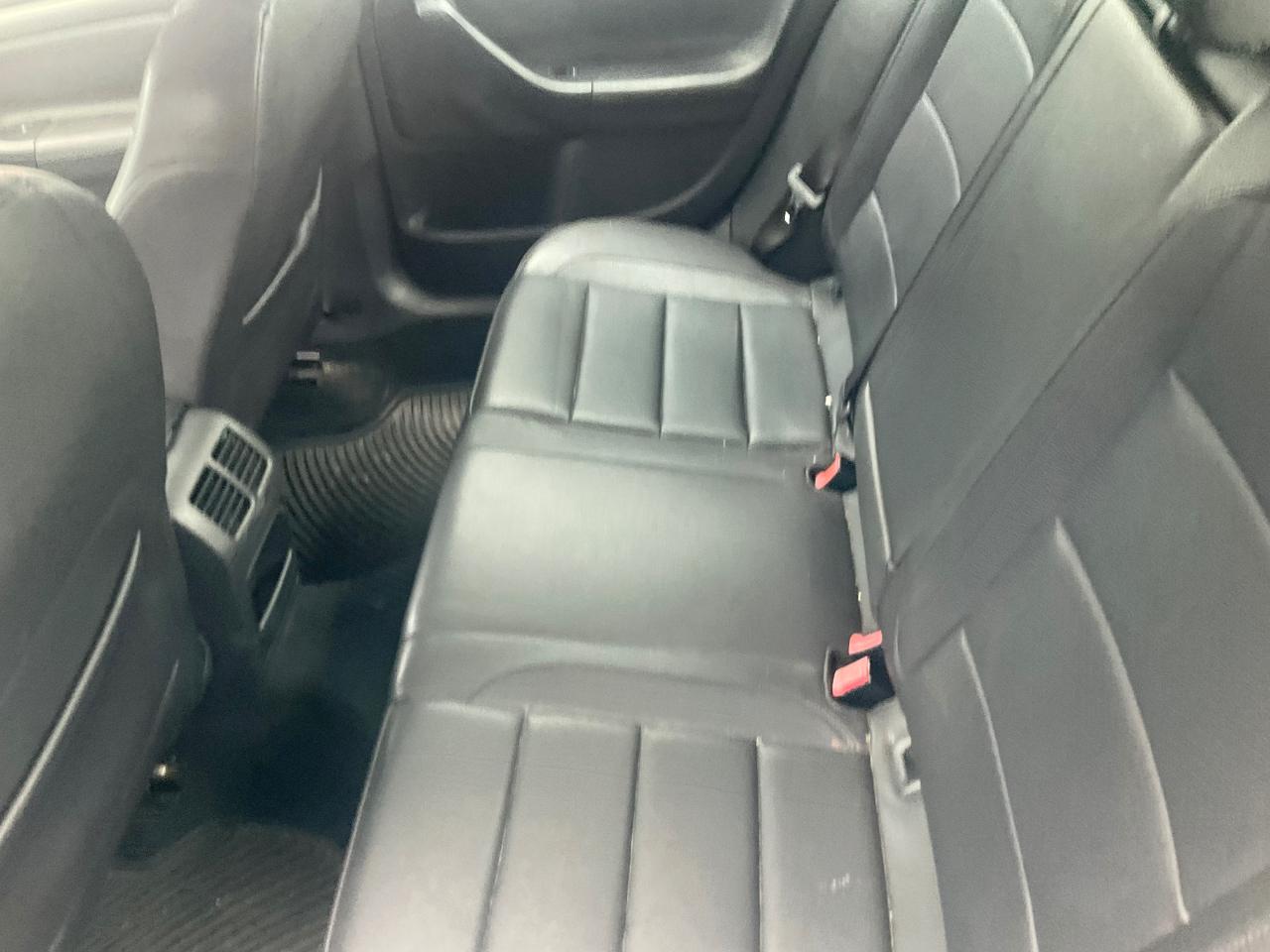 Volkswagen Jetta Sedan 4dr Auto Limited 2010