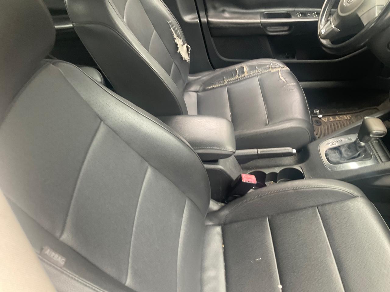 Volkswagen Jetta Sedan 4dr Auto Limited 2010