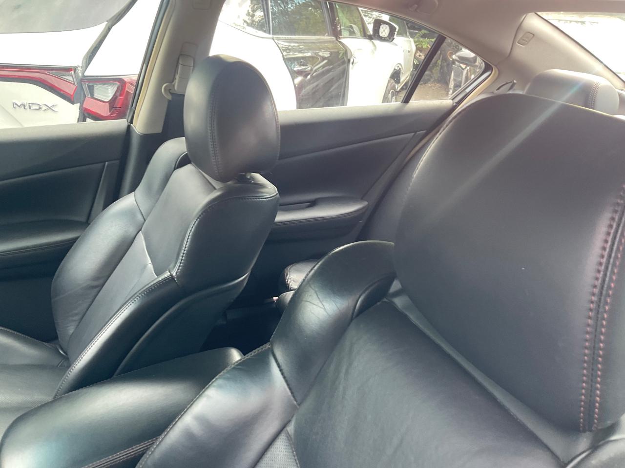 Nissan Maxima 4dr Sdn 3.5 SV w/Premium Pkg 2014