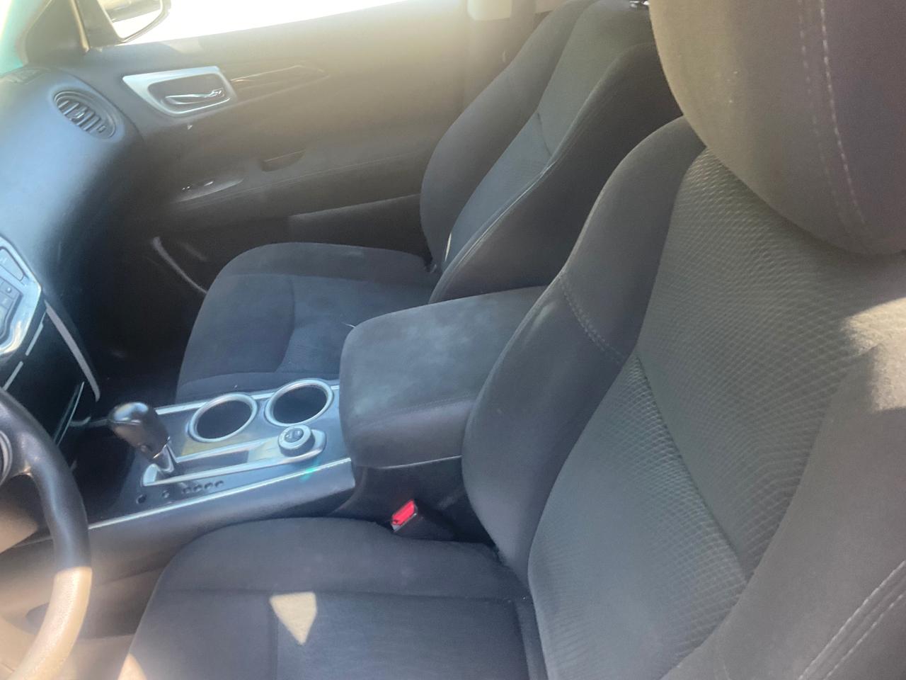 Nissan Pathfinder 4WD 4dr S 2015