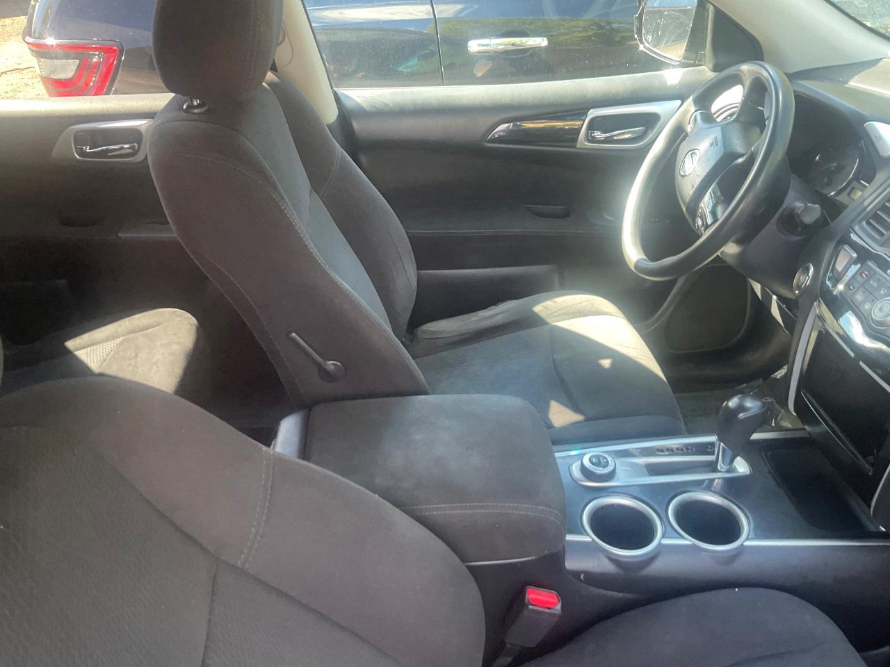 Nissan Pathfinder 4WD 4dr S 2015