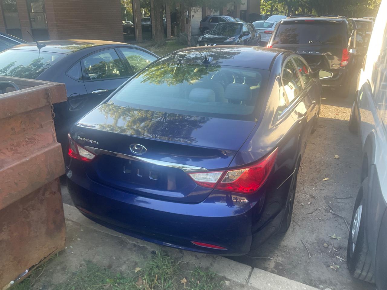Hyundai Sonata 4dr Sdn 2.4L Auto GLS 2012